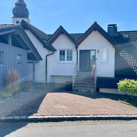 Moderne Ferienwohnung Mit Sonnenbalkon In Fretter Finnentrop Exterior photo